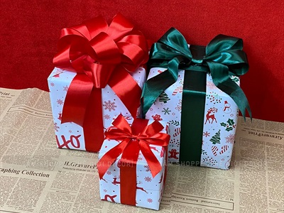 Hộp quà trang trí Noel nơ ruy băng lụa [Làm sẵn - Nhiều cỡ - màu] HOPQUA-03